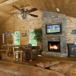 Sassafras Breeze Cabin-Living Room
